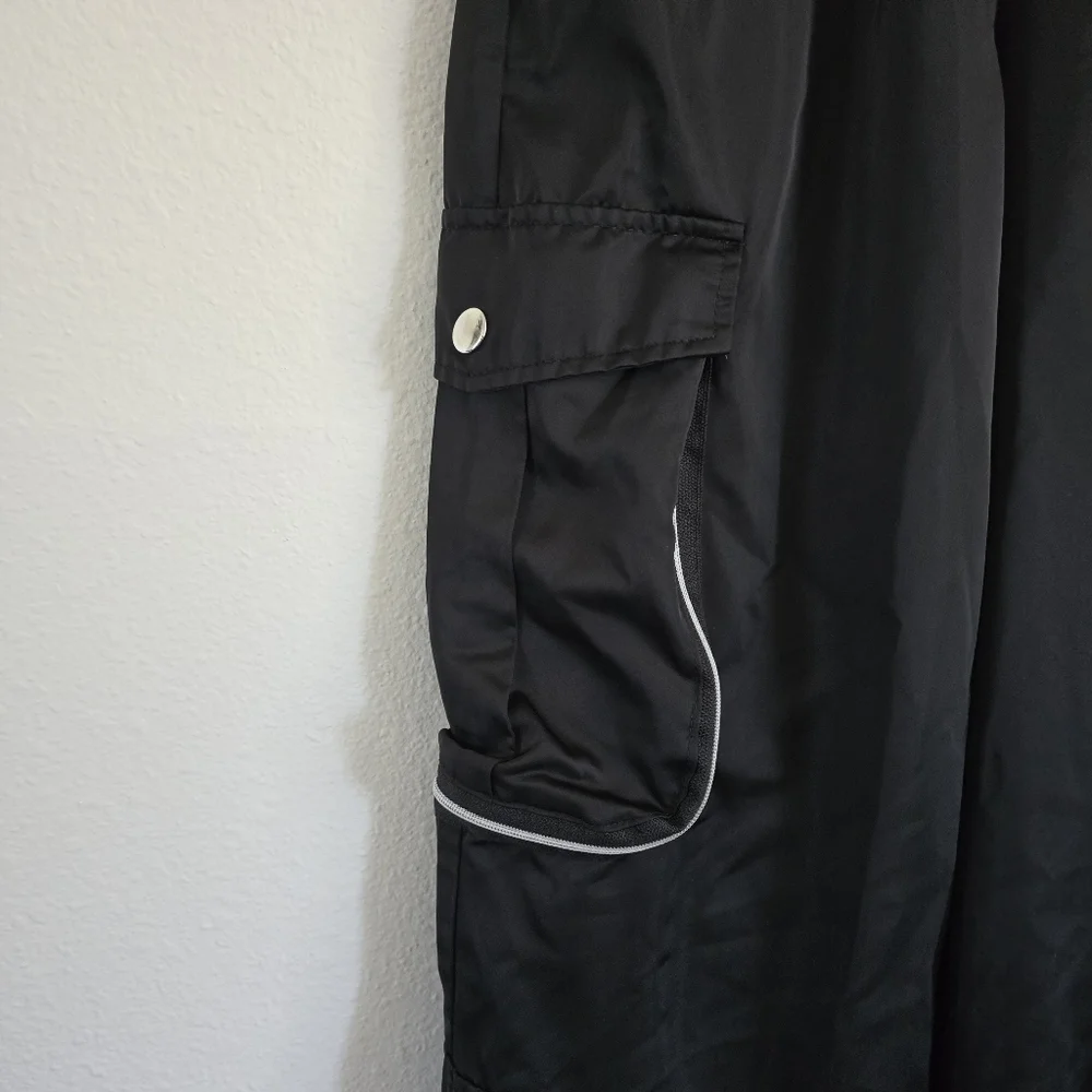 Forever 21 Black Cargo Pants - XS - Picture 5 of 14